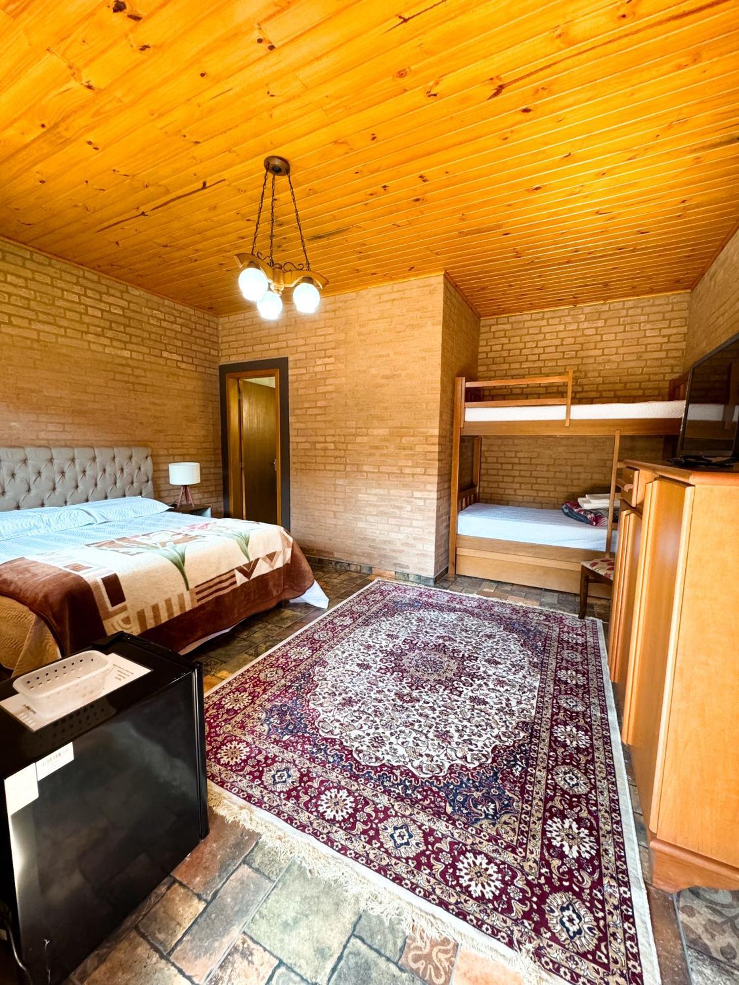 Shangri-la Country house *